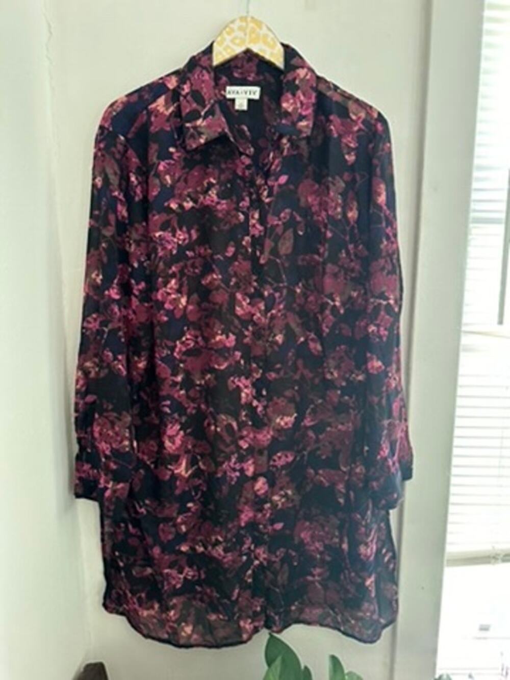 Ava & Viv Women's Black Floral Sheer Tunic Button Front Blouse | Size 2X